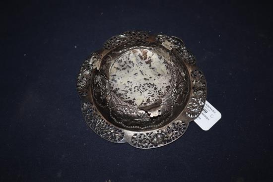 A Chinese white metal shallow basket with pierced border, diameter 18.5cm.